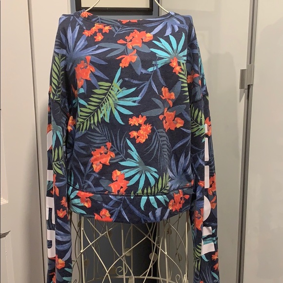 Hollister cropped sweatshirt small - Picture 2 of 2